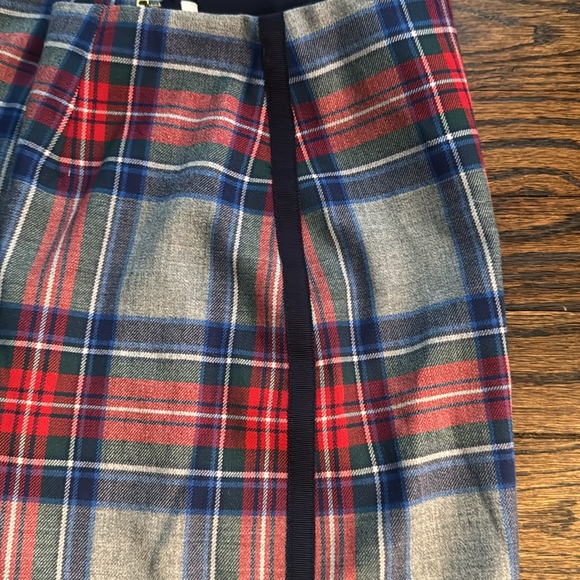 Vineyard Vines plaid skirt - Picture 3 of 4